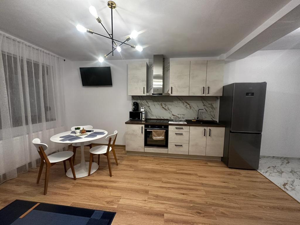 Emanuela Apartments Pecica Экстерьер фото